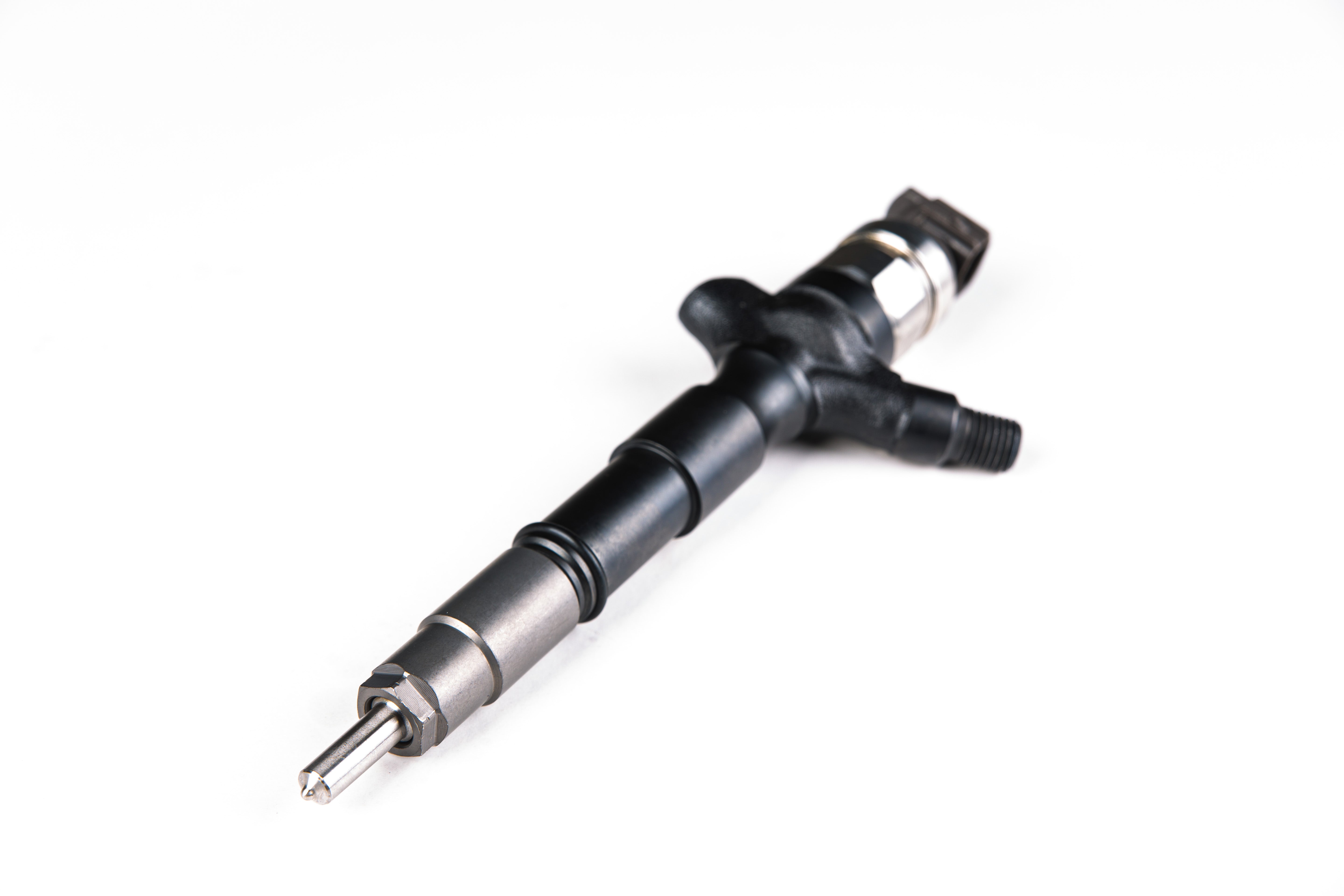 23670-30280 [NEW] Diesel Fuel Injector to suit Toyota Hilux KUN26R, KUN16R & Landcruiser Prado KDJ120R 3.0L 1KDFTV 2006-2009*